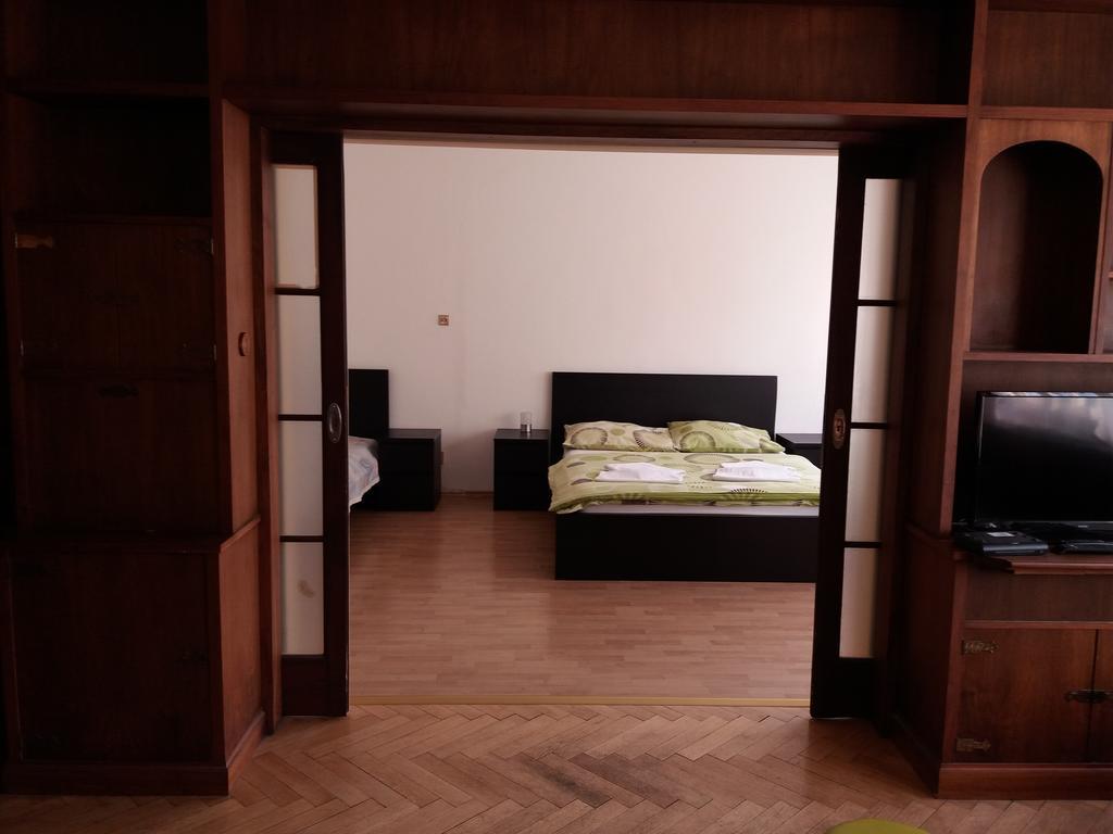 Apartments Tronicek ปราก ภายนอก รูปภาพ